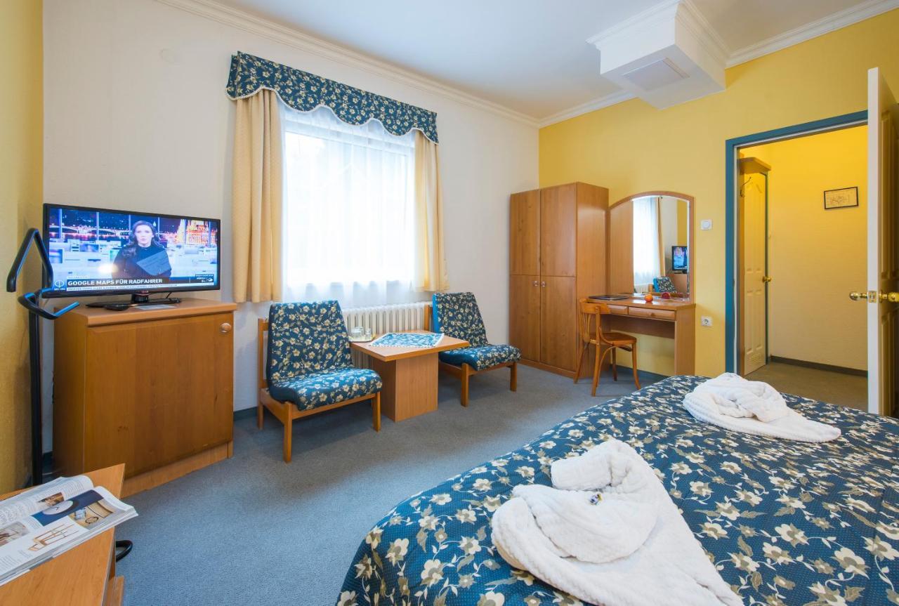 Kikelet Club Hotel 3*