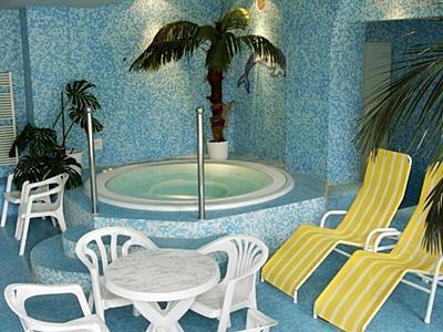 Hotel Kikelet Club