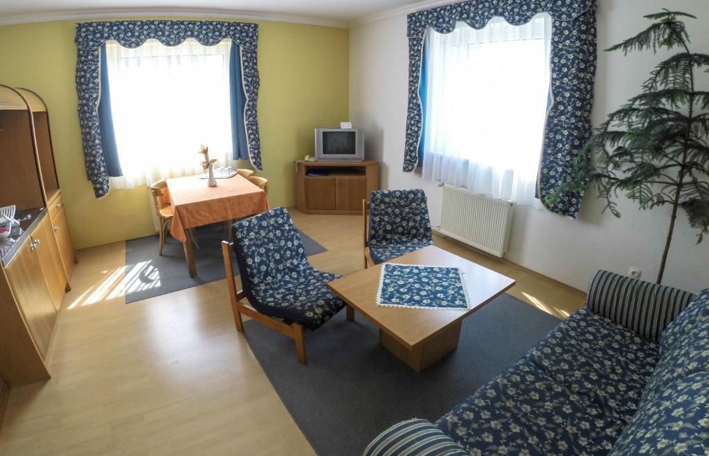 Hotel Kikelet Club 3*