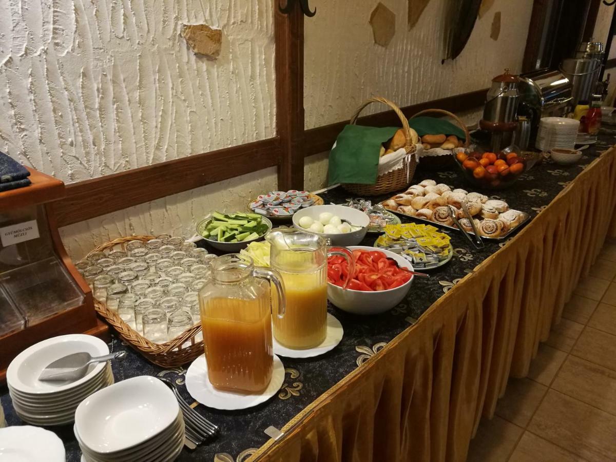 Hotel Kikelet Club